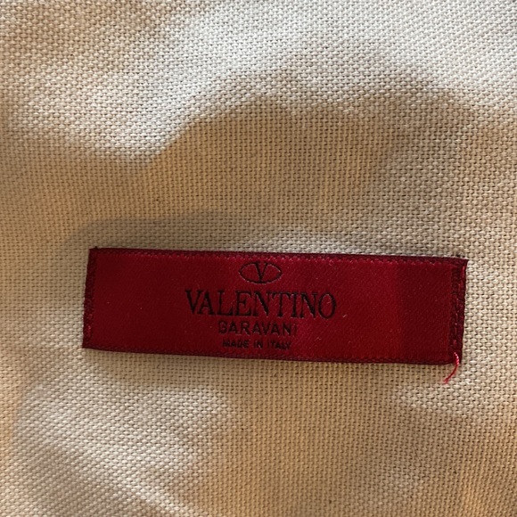 VALENTINO ROCKSTUD FLAT CALFSKIN SANDAL WITH STRAPS - Picture 10 of 11